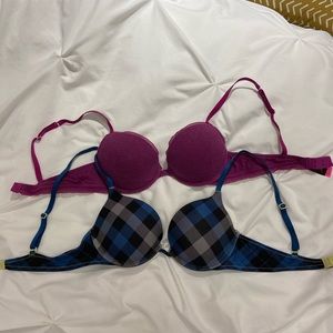 Set of 2 push up bras